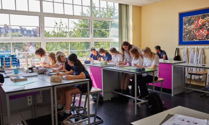 Kensington Olympia I 259 Pupils I 11-18 Years Girls
At St James, We offer an enlightened education that nurtures mind, body and spirit, all within a happy environment where learning and personal development go hand-in-hand.