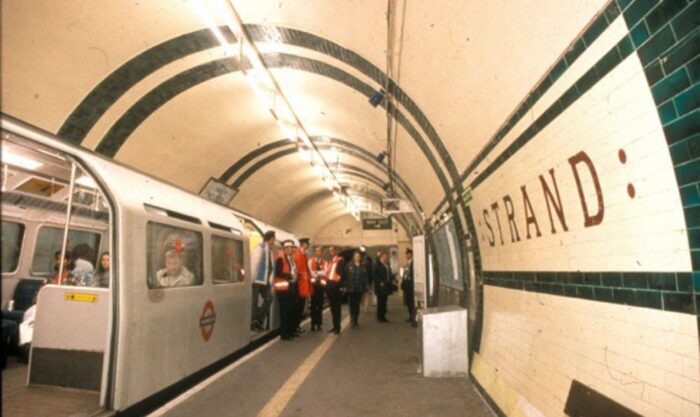 aldwych station