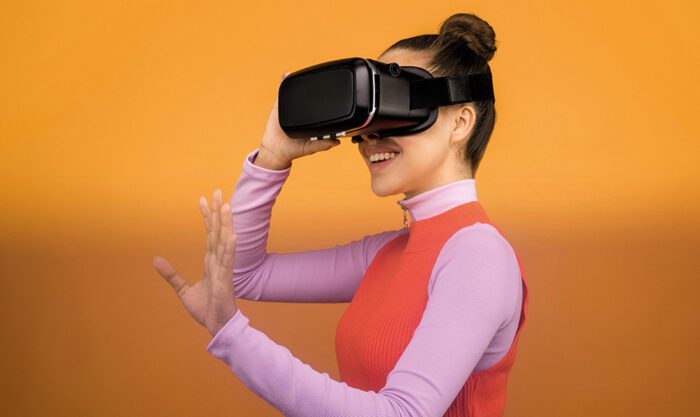 VRXtra-MAR04 (1)