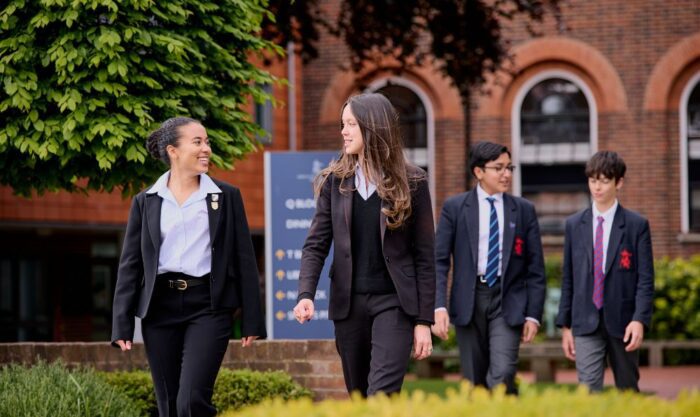 Wimbledon I 1,500 pupils I 7-18 year olds (boys) & 16-18 year olds (girls)
King’s College School, Wimbledon is an outstanding independent day school for pupils aged 7–18 (boys) and 16–18 (girls), located in a leafy and peaceful part of London, on the south side of Wimbledon Common.